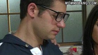 India Summer and Melanie Raine 3some sex in the bathroom porn video